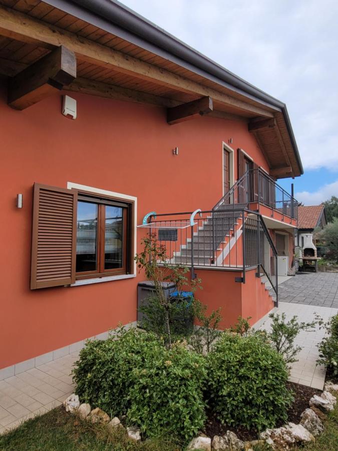 Casa Nicca Leilighet Oleggio Eksteriør bilde