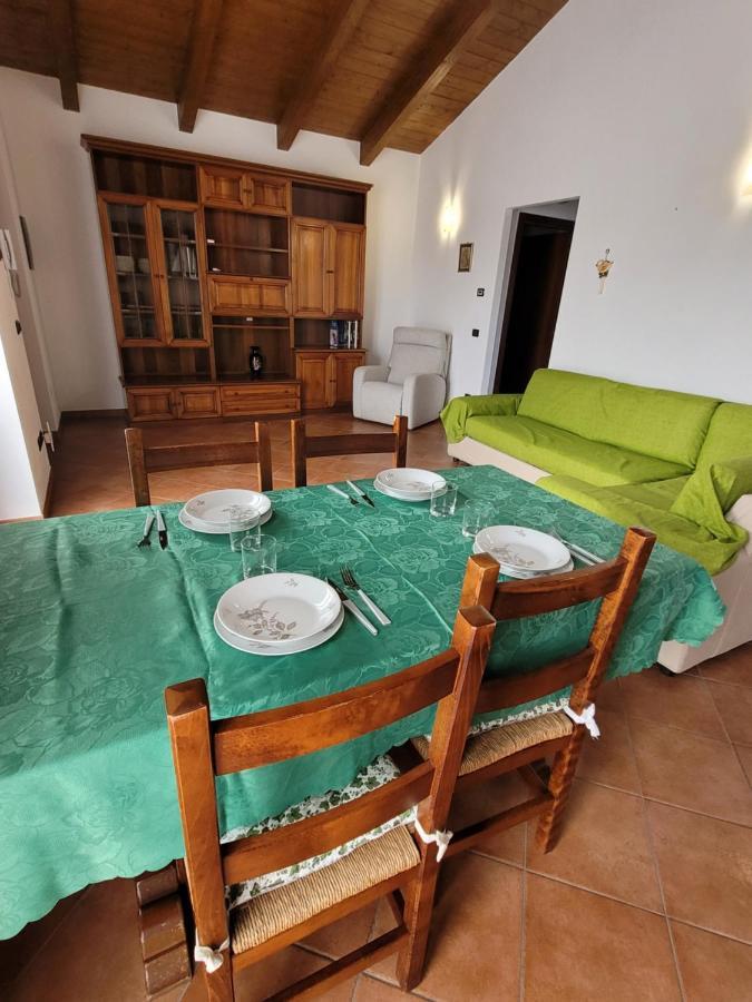 Casa Nicca Leilighet Oleggio Eksteriør bilde